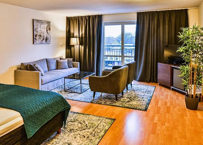 Hotel Amadeus By First